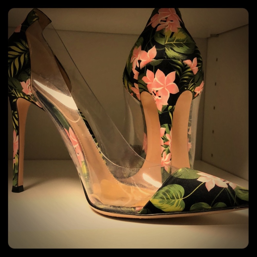 GIANVITO ROSSI FLORAL/LUCITE HEAL